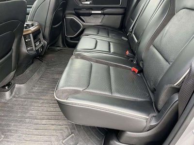 2022 RAM 1500 Laramie Crew Cab 4x4 6'4' Box