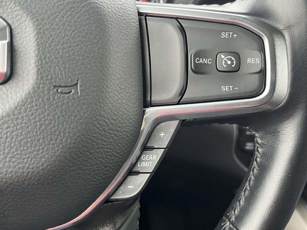 2022 RAM 1500 Laramie Crew Cab 4x4 6'4' Box