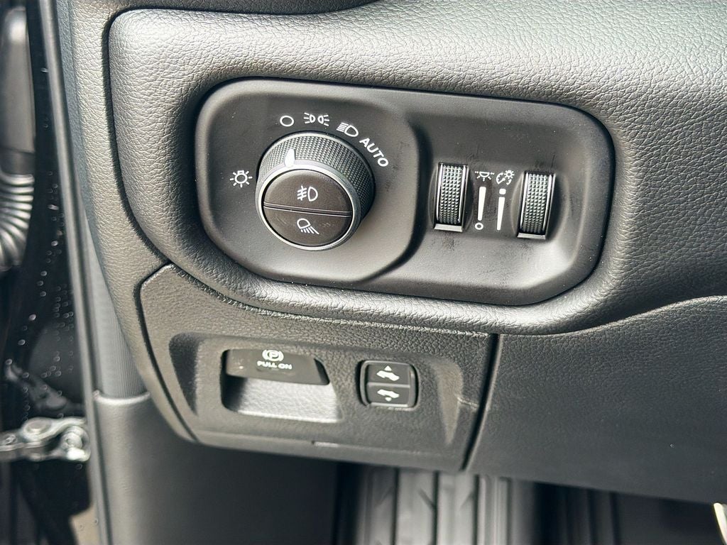 2026 RAM Ram 1500 RAM 1500 RHO CREW CAB 4X4 5'7' BOX