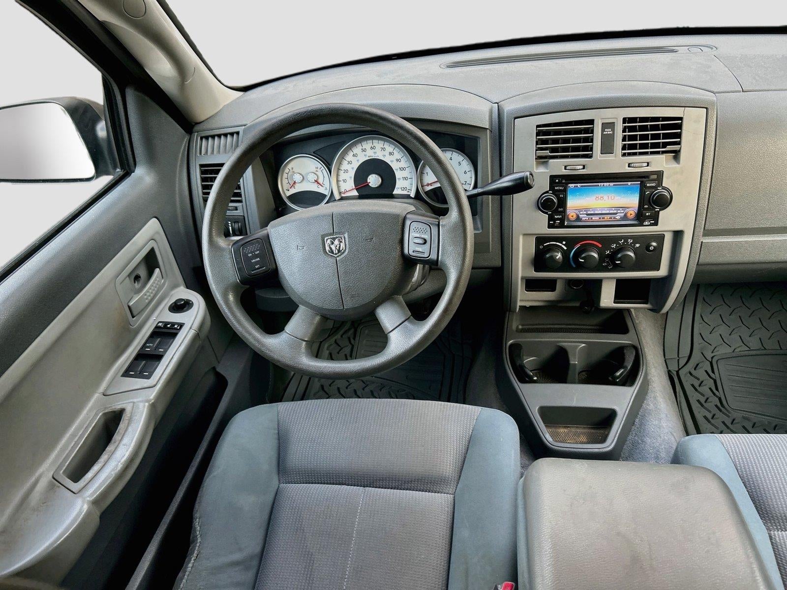 2005 Dodge Dakota SLT