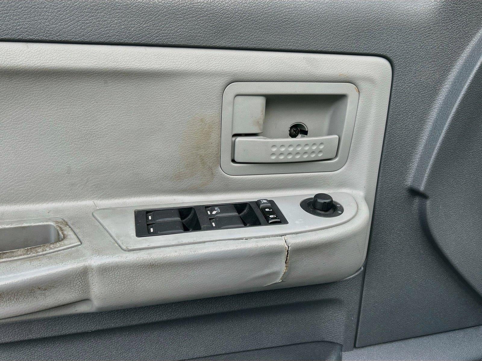 2005 Dodge Dakota SLT