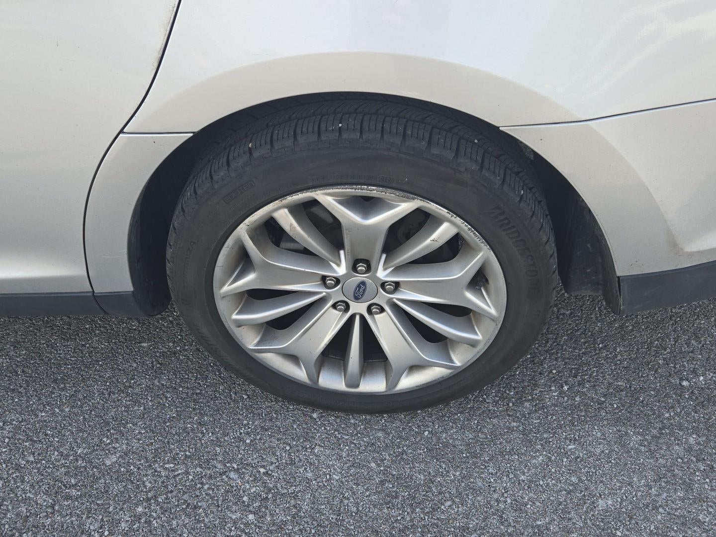 2015 Ford Taurus Limited