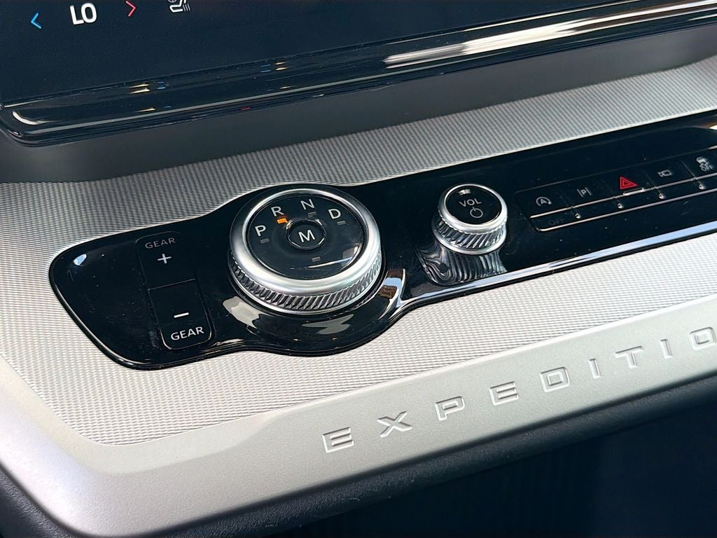 2025 Ford Expedition Active MAX