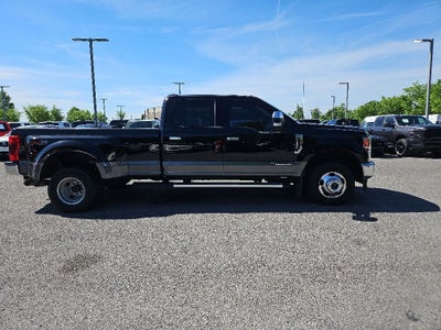 2022 Ford F-350SD Lariat