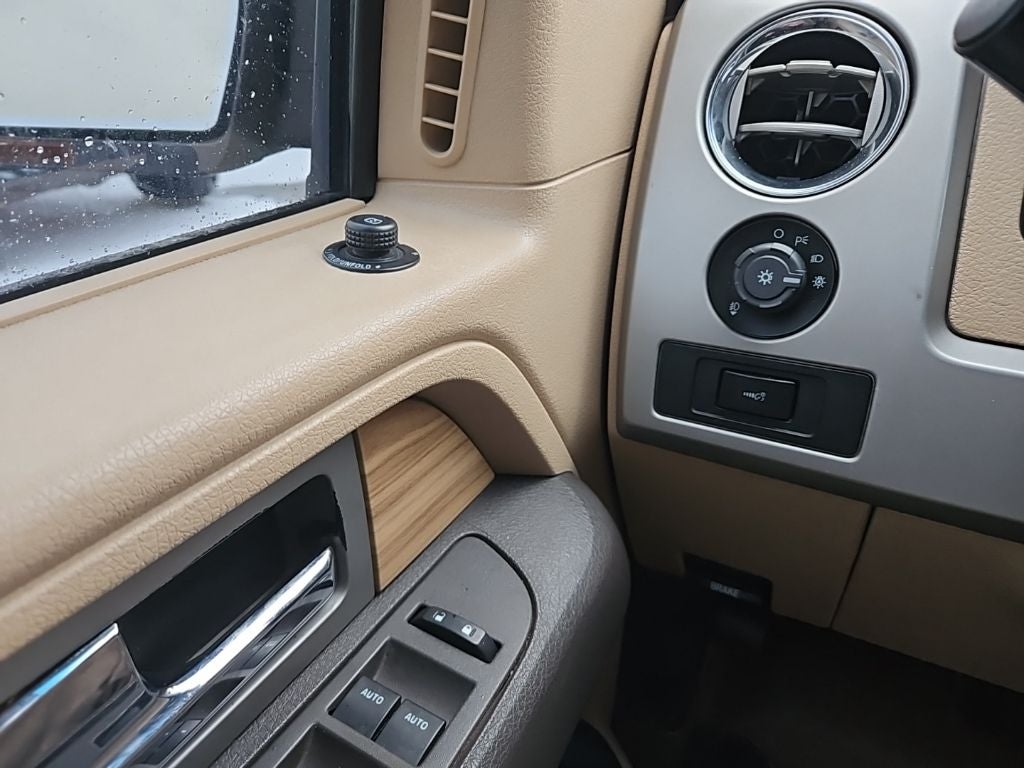 2011 Ford F-150 LARIAT