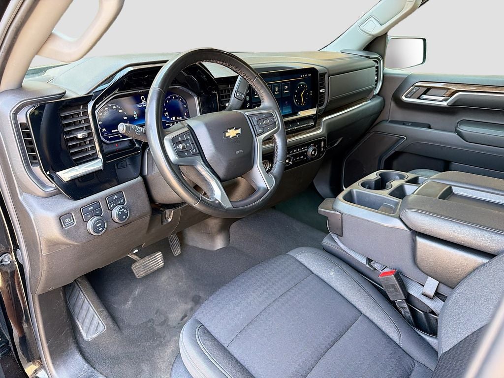 2023 Chevrolet Silverado 1500 4WD Crew Cab Standard Bed LT