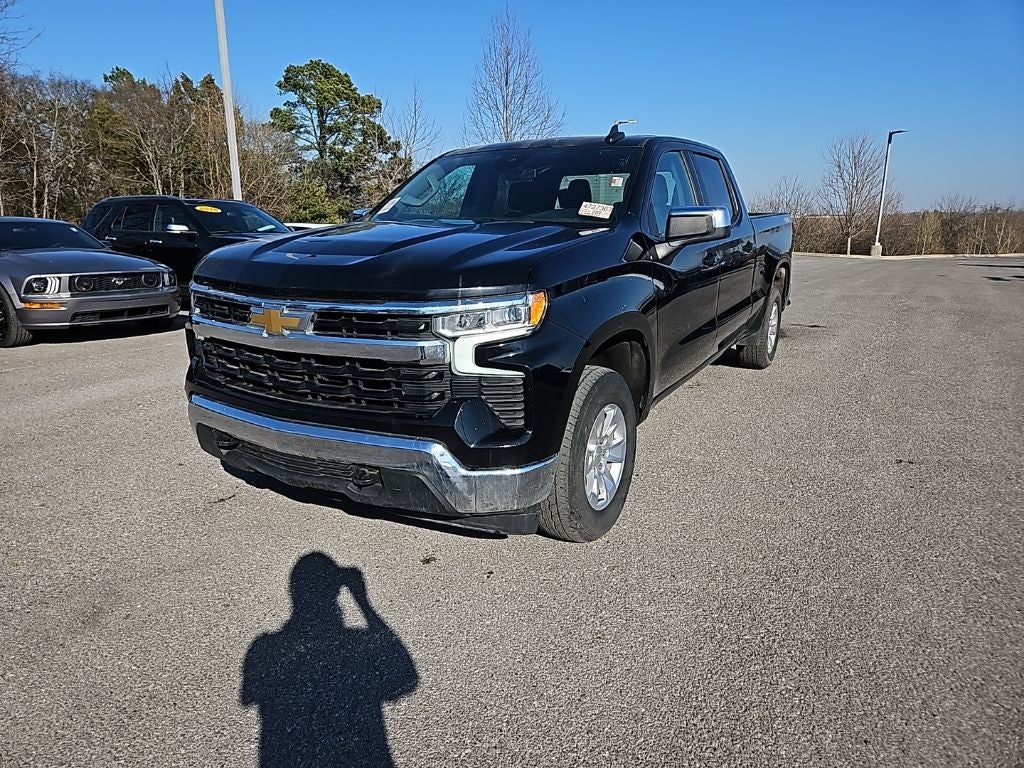 2023 Chevrolet Silverado 1500 4WD Crew Cab Standard Bed LT