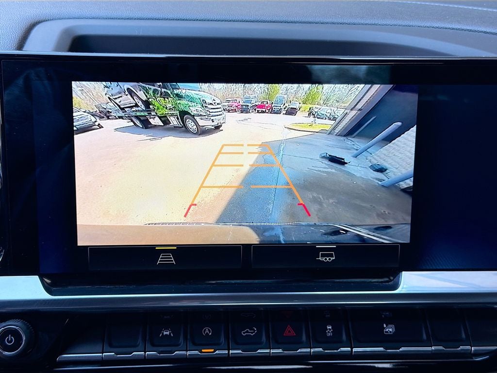 2023 Chevrolet Silverado 1500 4WD Crew Cab Standard Bed LT