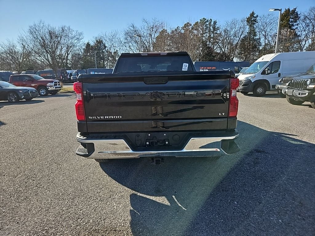 2023 Chevrolet Silverado 1500 4WD Crew Cab Standard Bed LT