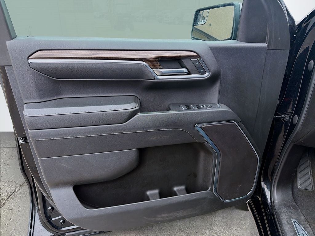 2023 Chevrolet Silverado 1500 4WD Crew Cab Standard Bed LT