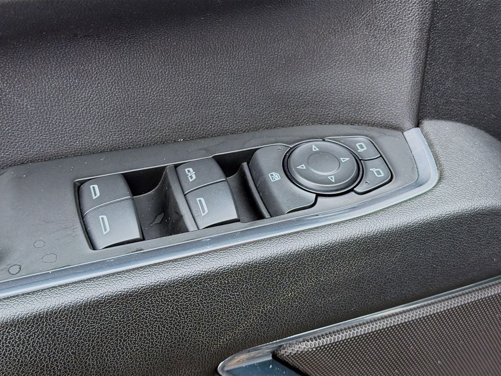 2023 Chevrolet Silverado 1500 4WD Crew Cab Standard Bed LT