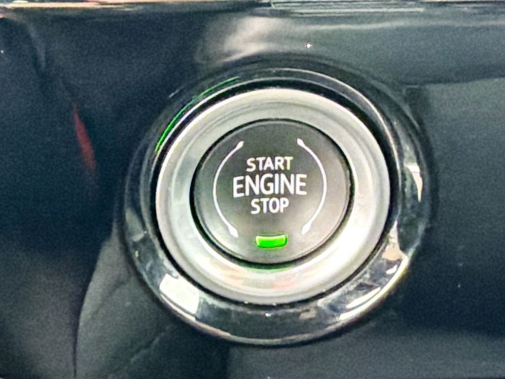 2023 Chevrolet Silverado 1500 4WD Crew Cab Standard Bed LT