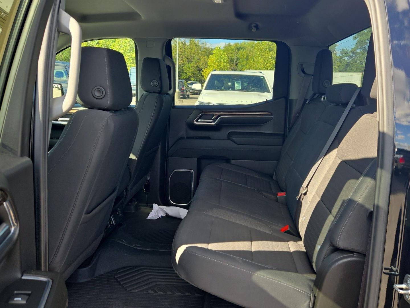 2024 Chevrolet Silverado 1500 4WD Crew Cab Short Bed LT