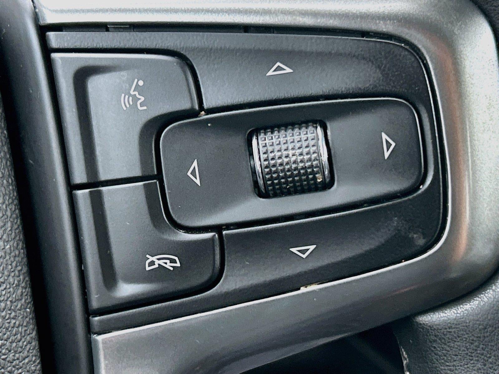 2024 Chevrolet Silverado 1500 4WD Crew Cab Short Bed LT