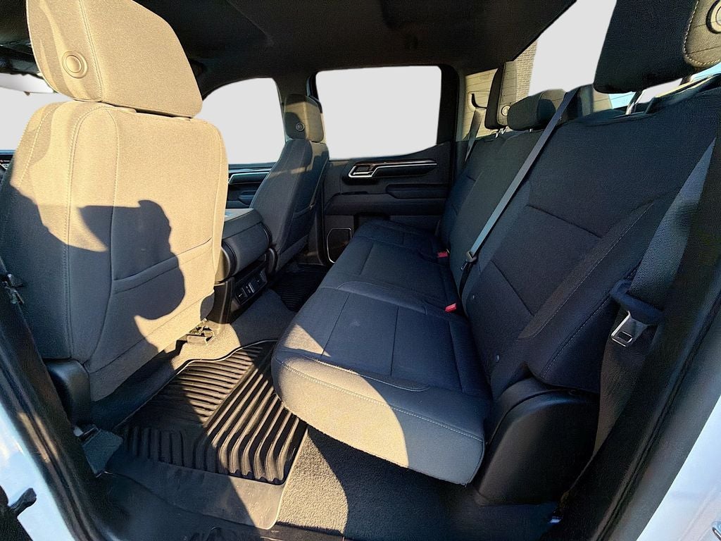 2022 Chevrolet Silverado 1500 4WD Crew Cab Short Bed RST