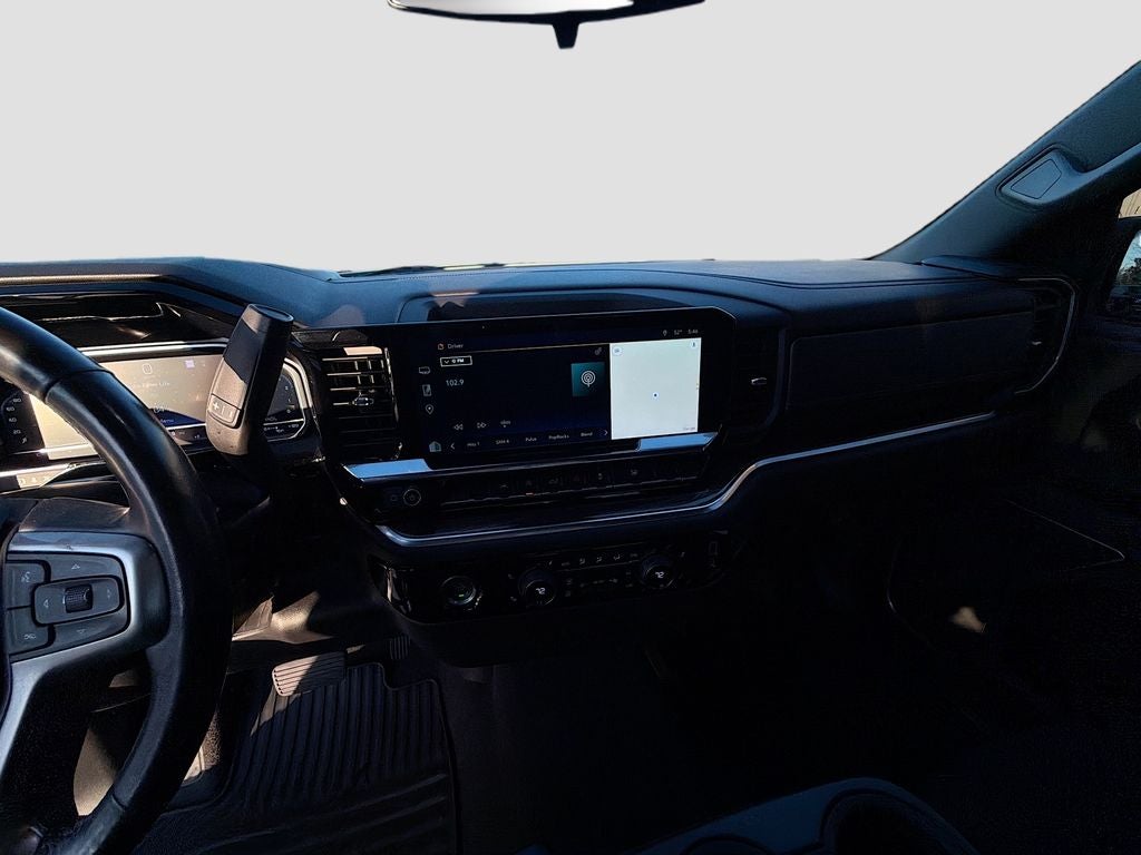 2022 Chevrolet Silverado 1500 4WD Crew Cab Short Bed RST