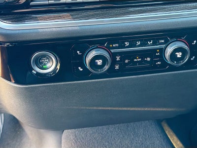 2022 Chevrolet Silverado 1500 4WD Crew Cab Short Bed RST