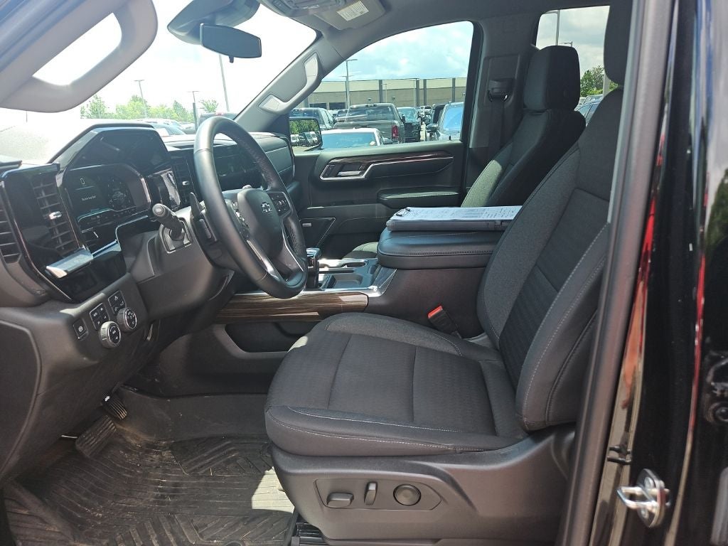 2024 Chevrolet Silverado 1500 4WD Crew Cab Short Bed RST