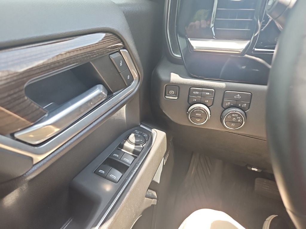 2024 Chevrolet Silverado 1500 4WD Crew Cab Short Bed RST