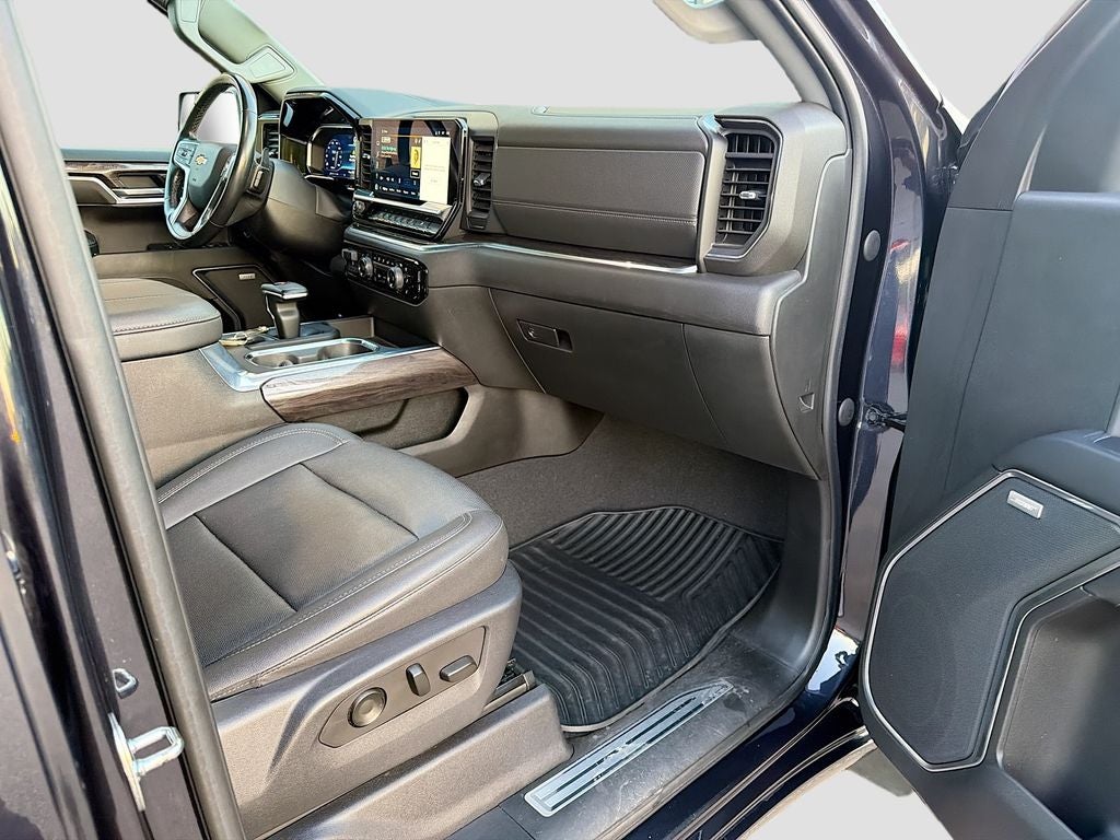2023 Chevrolet Silverado 1500 4WD Crew Cab Standard Bed LTZ