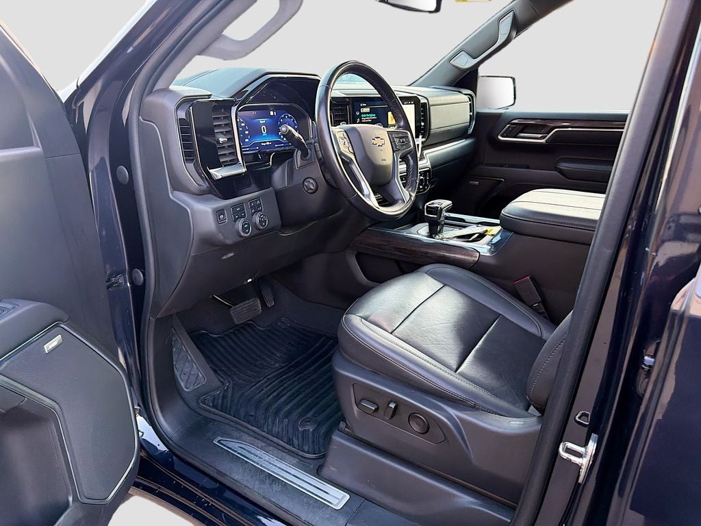 2023 Chevrolet Silverado 1500 4WD Crew Cab Standard Bed LTZ