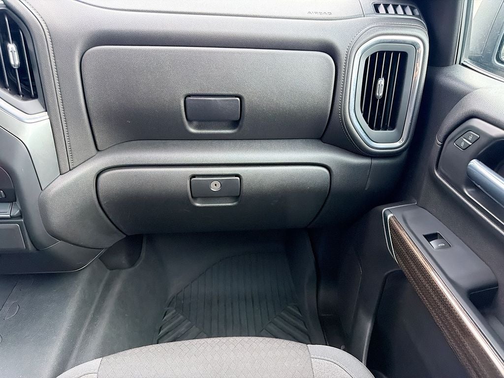 2021 Chevrolet Silverado 1500 4WD Crew Cab Short Bed RST