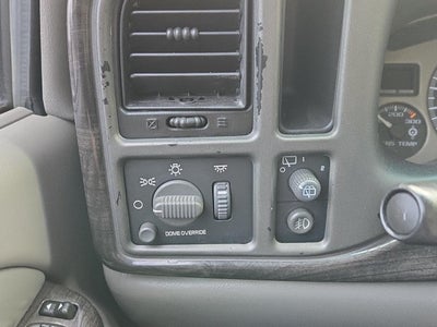 2002 GMC Yukon Denali