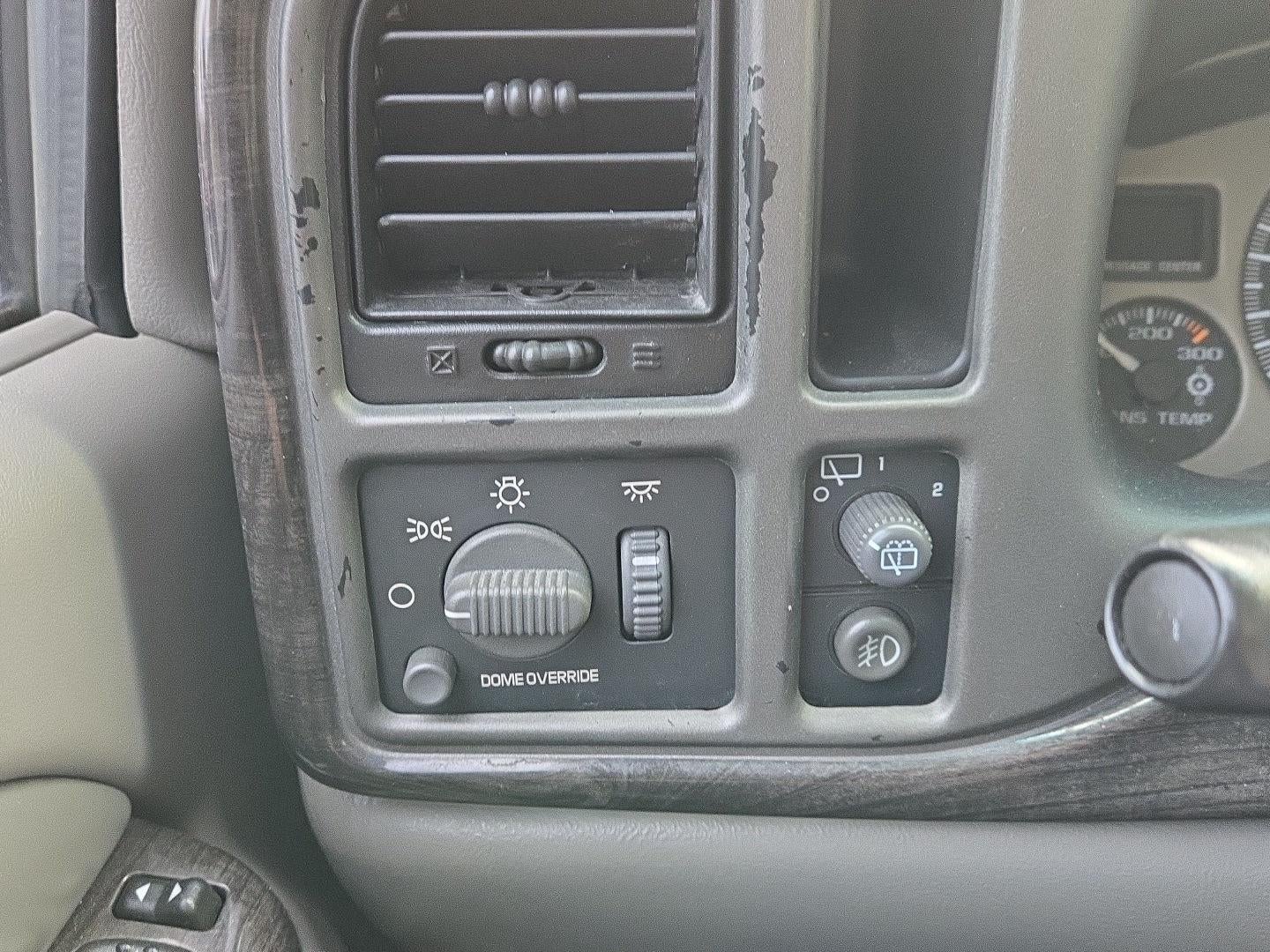 2002 GMC Yukon Denali