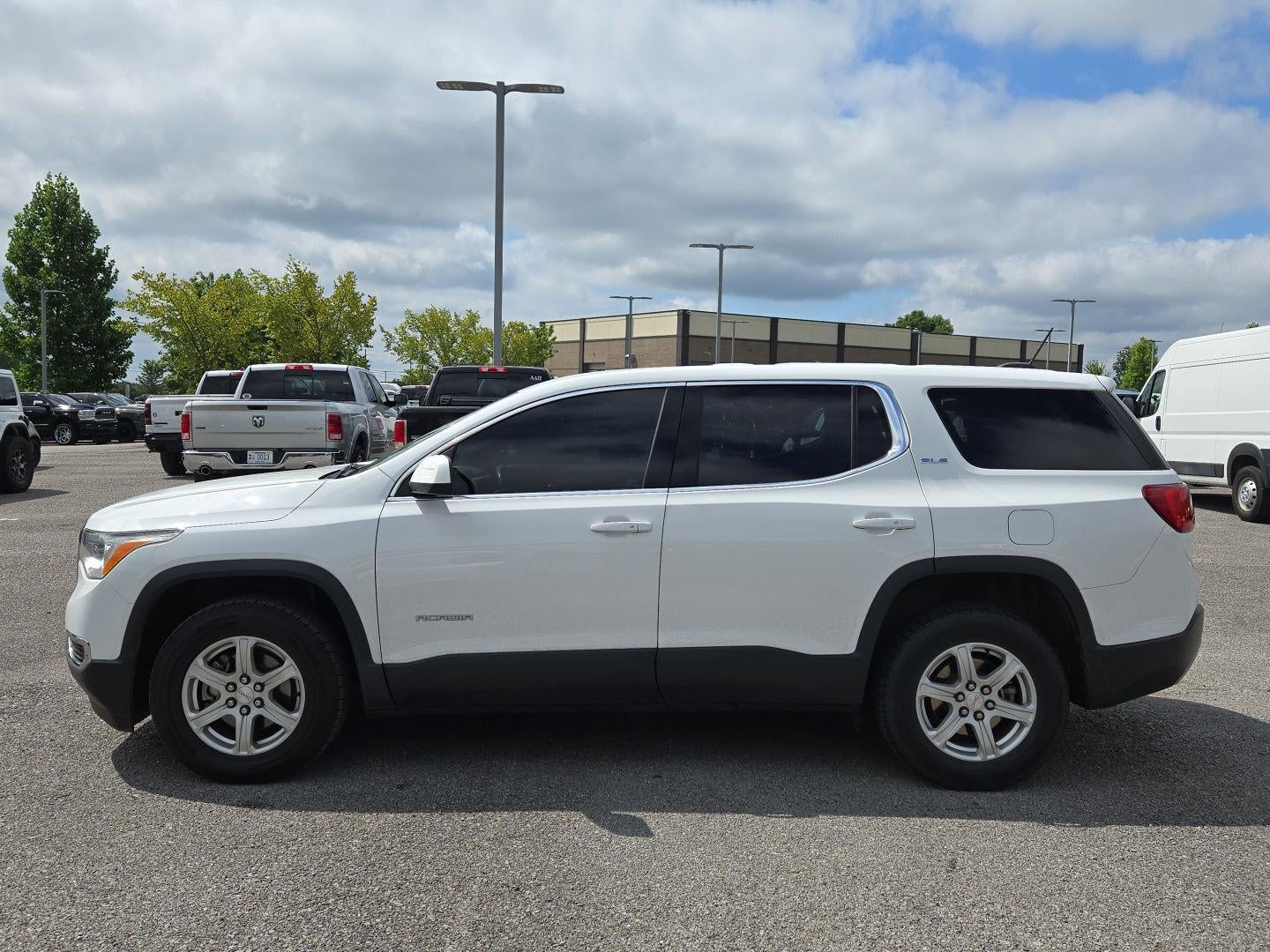 2019 GMC Acadia SLE-1