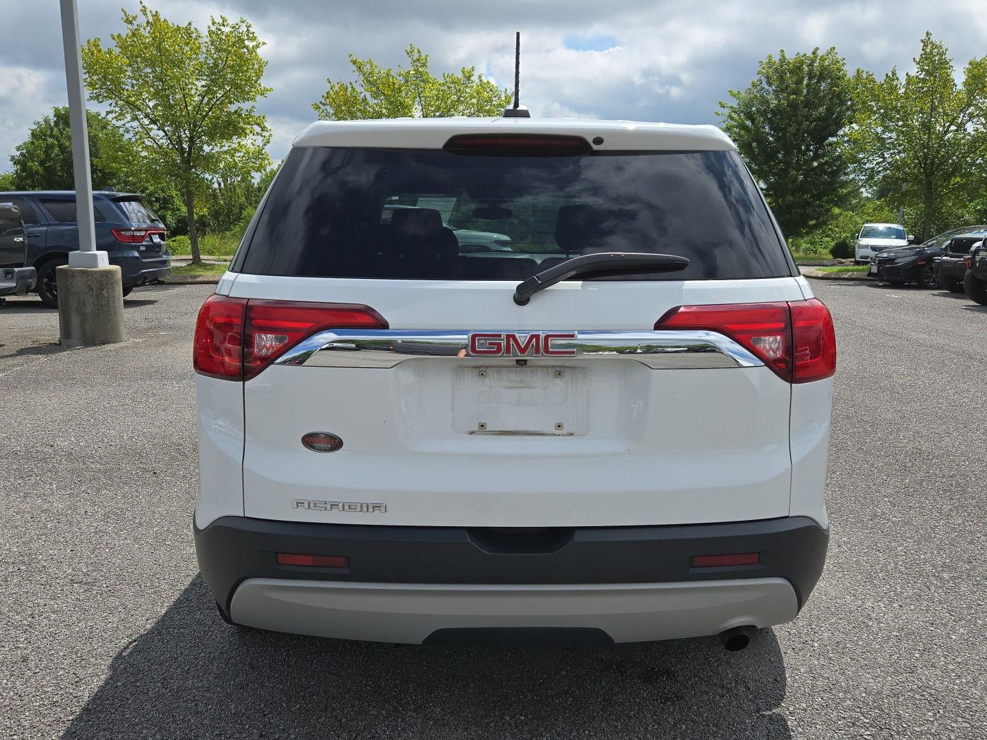 2019 GMC Acadia SLE-1