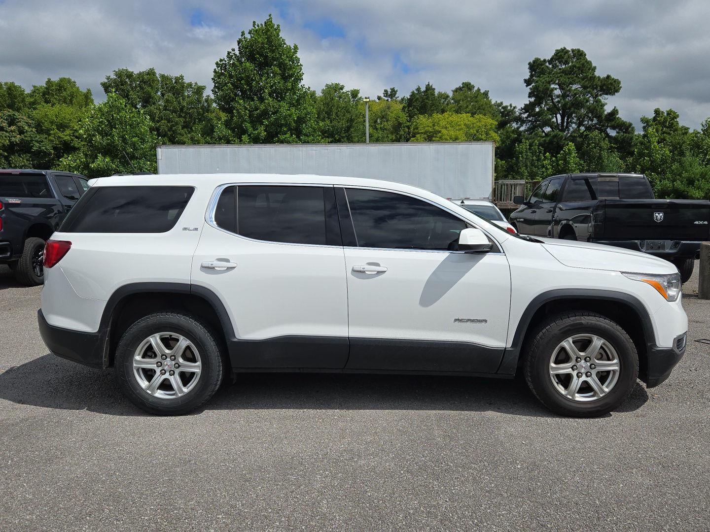 2019 GMC Acadia SLE-1