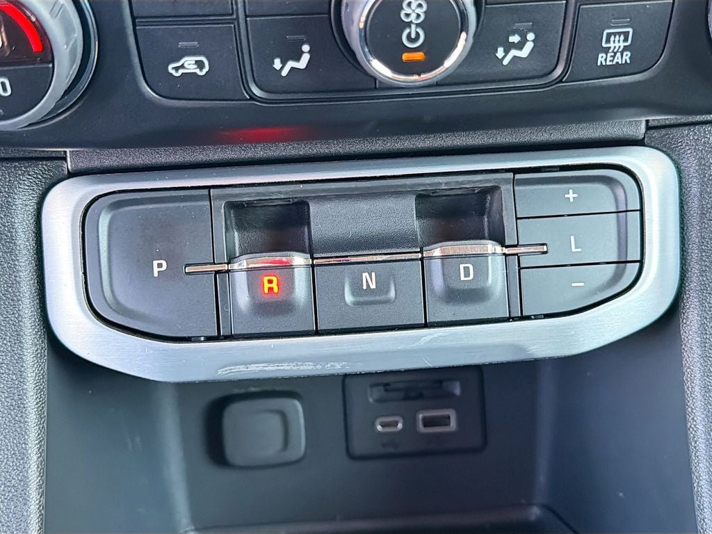 2023 GMC Acadia FWD SLT