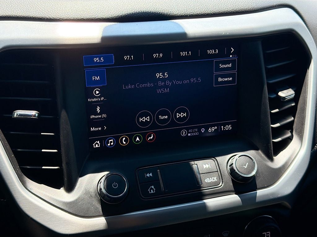 2023 GMC Acadia AWD SLT