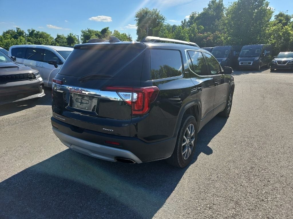 2023 GMC Acadia SLT