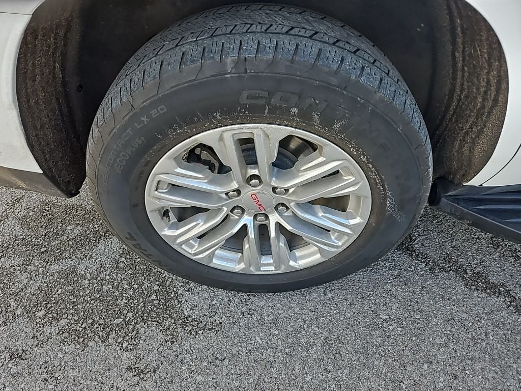 2024 GMC Yukon 4WD SLT