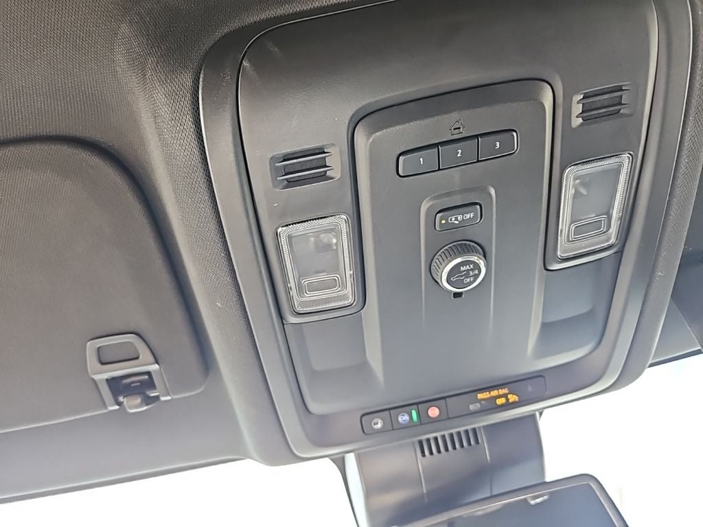 2024 GMC Yukon 4WD SLT