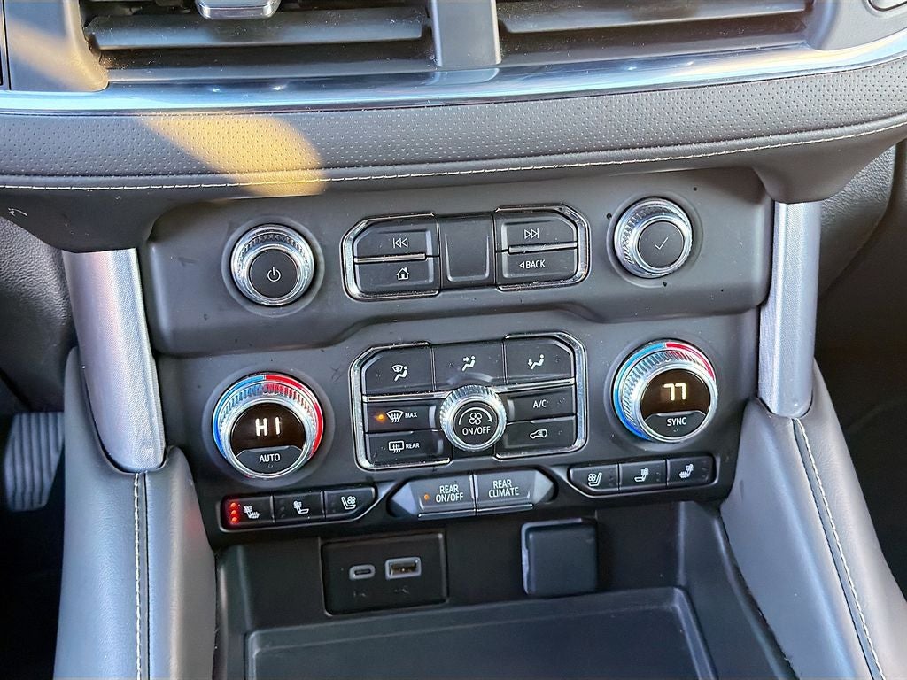 2024 GMC Yukon 4WD SLT