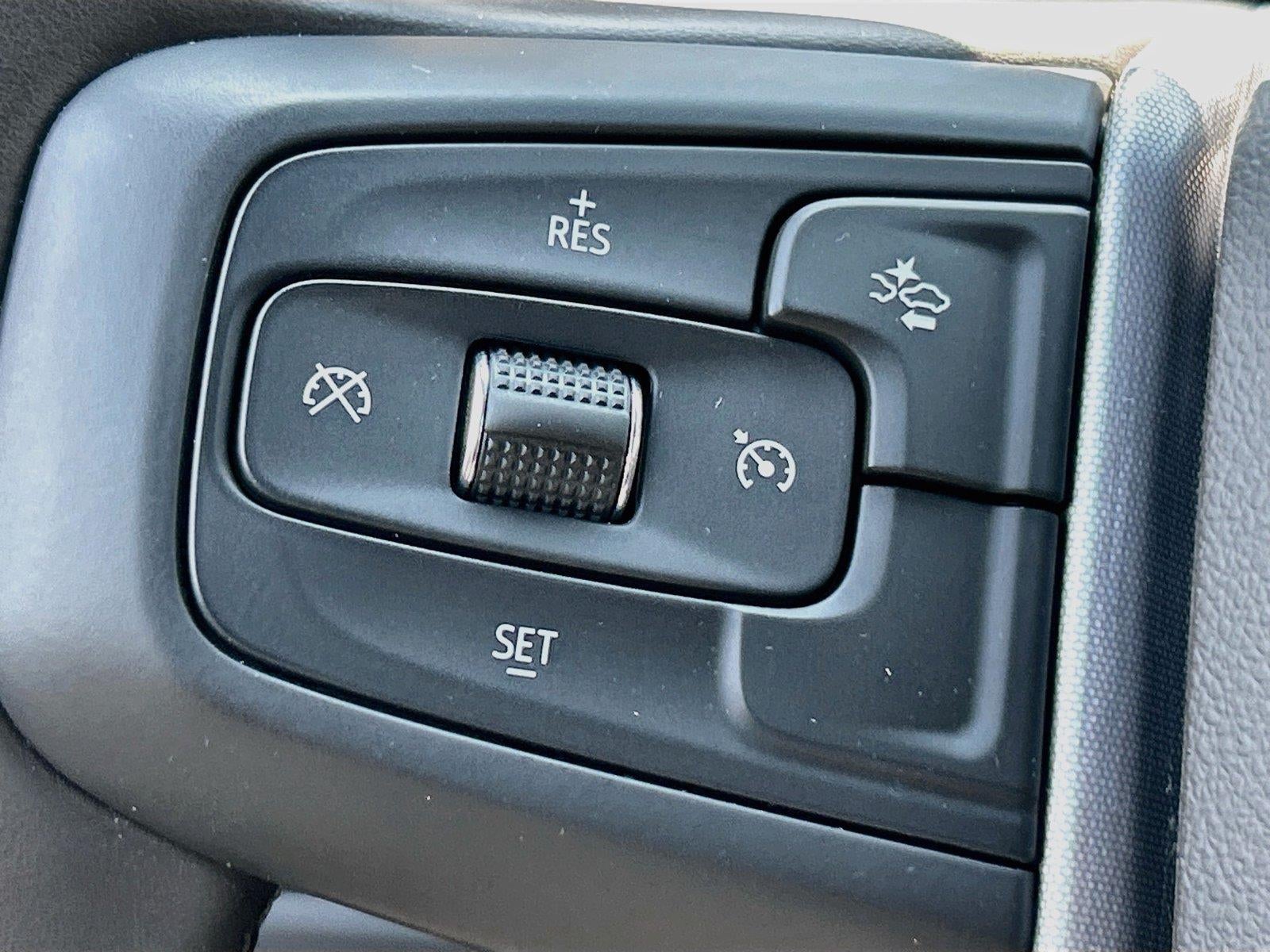 2024 GMC Yukon 4WD SLT