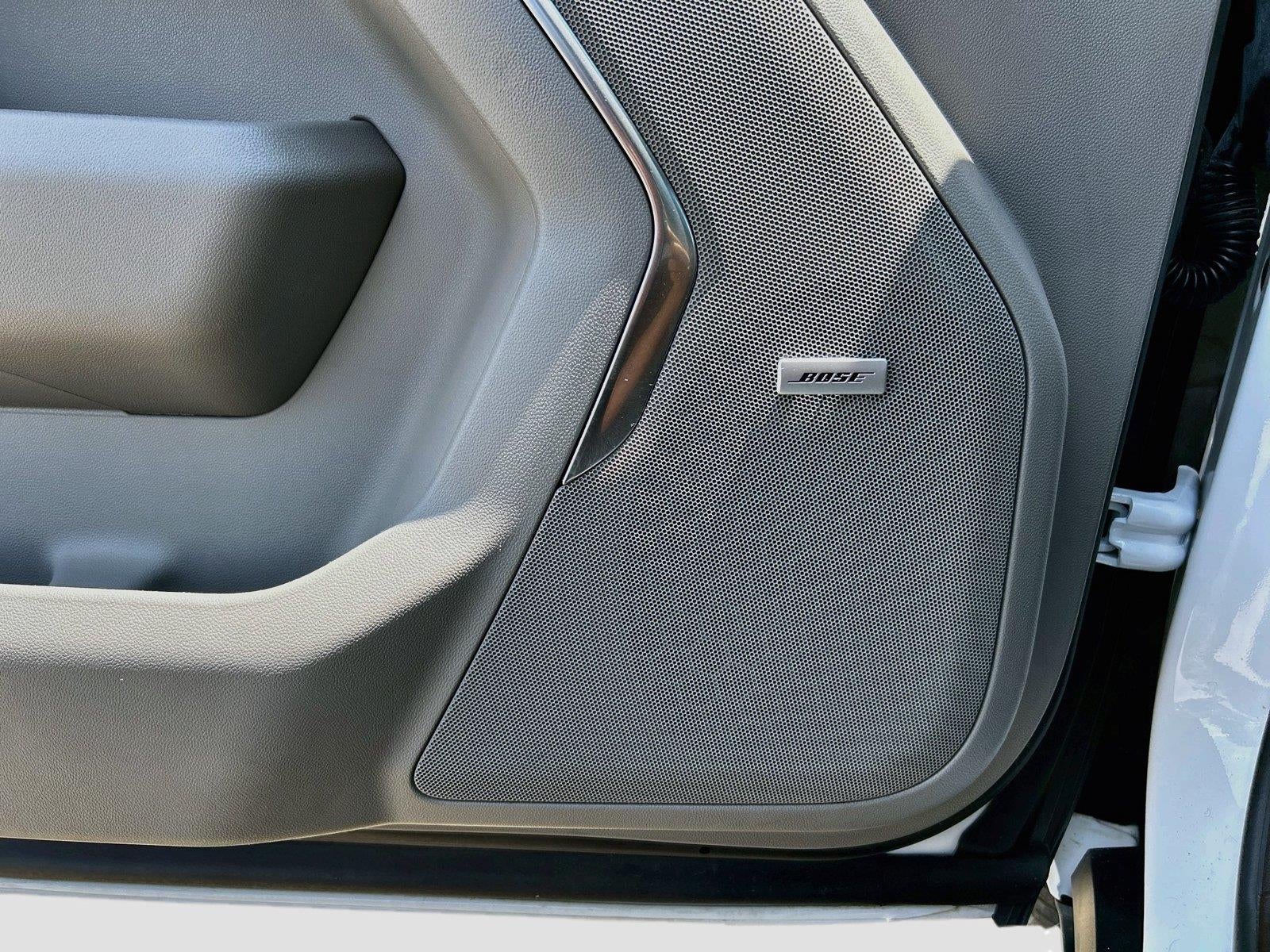 2024 GMC Yukon 4WD SLT