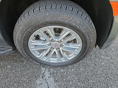 2024 GMC Yukon 4WD SLT