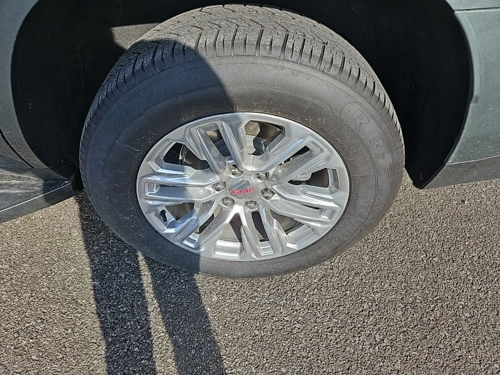 2024 GMC Yukon 4WD SLT