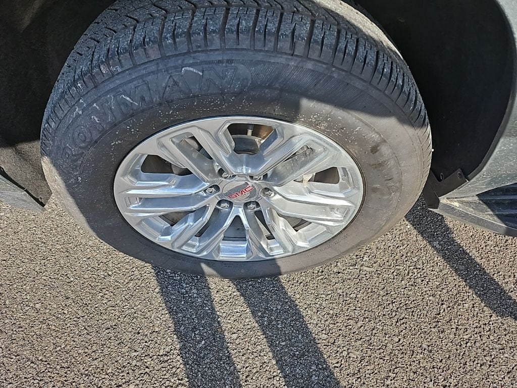2024 GMC Yukon 4WD SLT