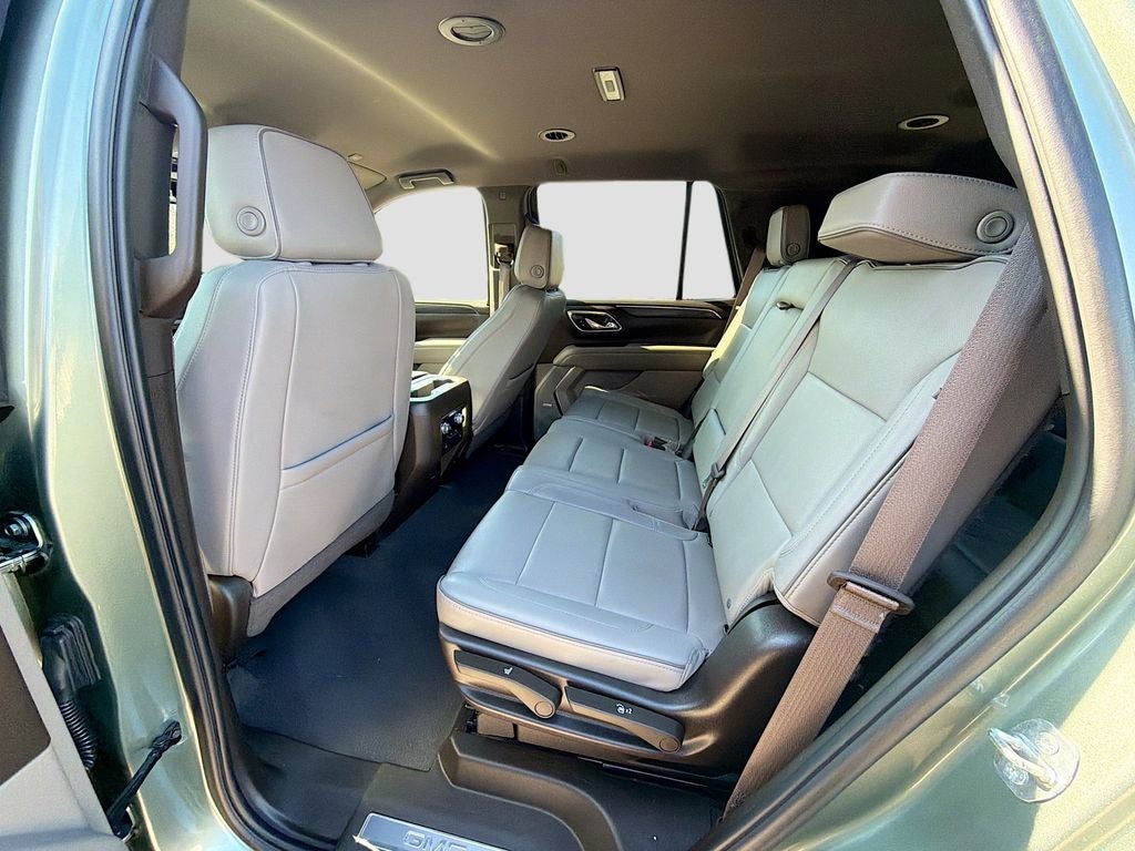 2024 GMC Yukon 4WD SLT