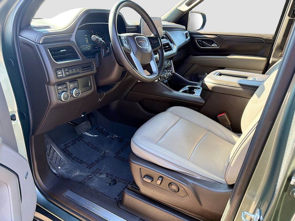 2024 GMC Yukon 4WD SLT