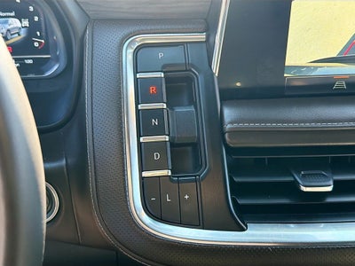 2024 GMC Yukon 4WD SLT