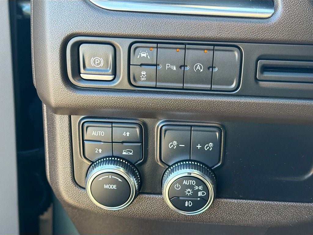 2024 GMC Yukon 4WD SLT