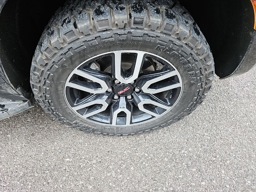 2021 GMC Yukon 4WD AT4