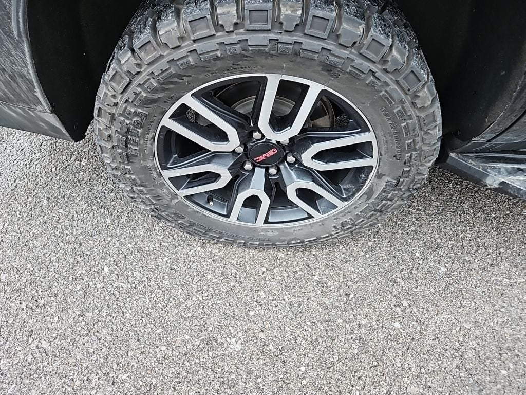 2021 GMC Yukon 4WD AT4