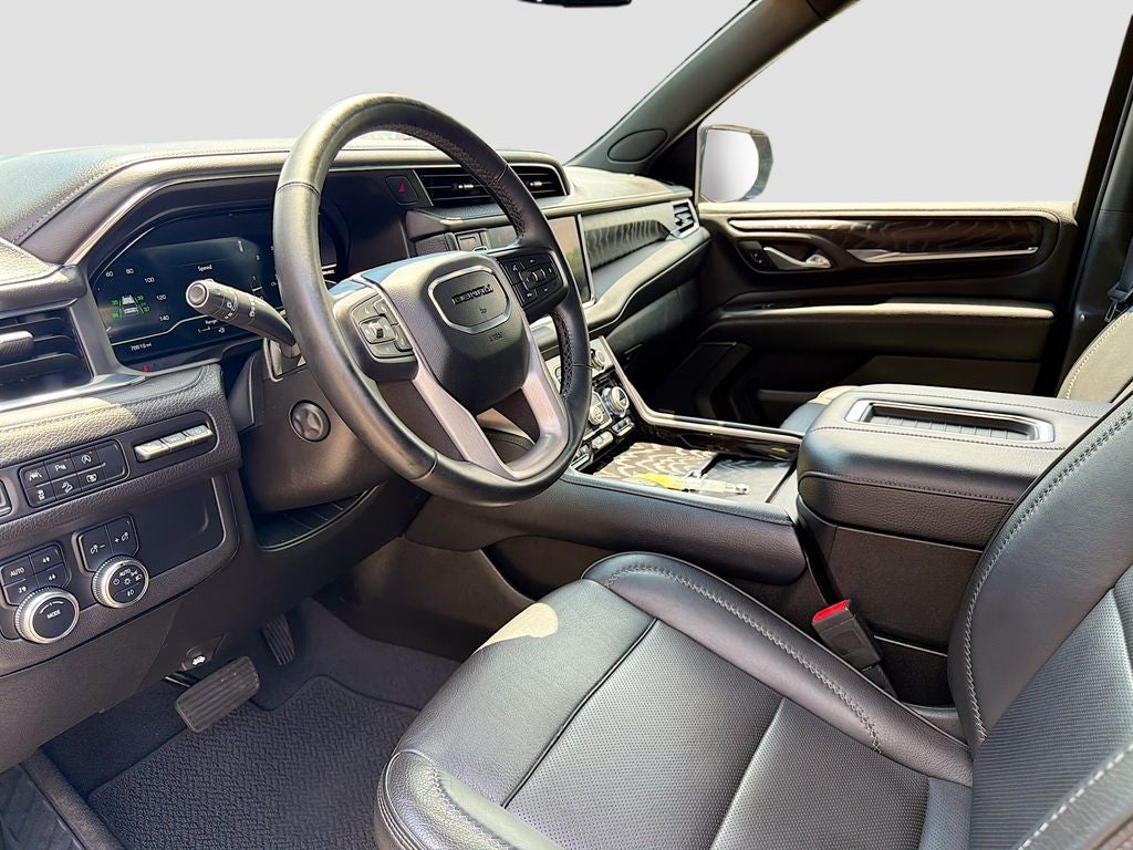 2023 GMC Yukon 4WD Denali