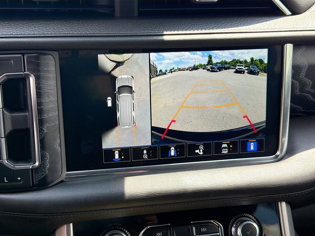 2023 GMC Yukon 4WD Denali
